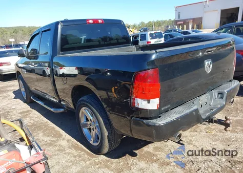 2013 Ram 1500 Express z USA, uszkodzony, nr VIN 1C6RR6FT1DS553100